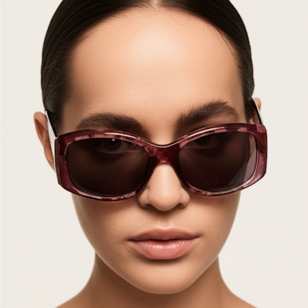 Chic Burgundy Sunglasses